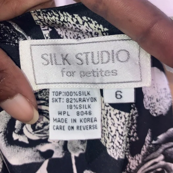 Vintage silk and velvet dress set - Picture 5 of 15